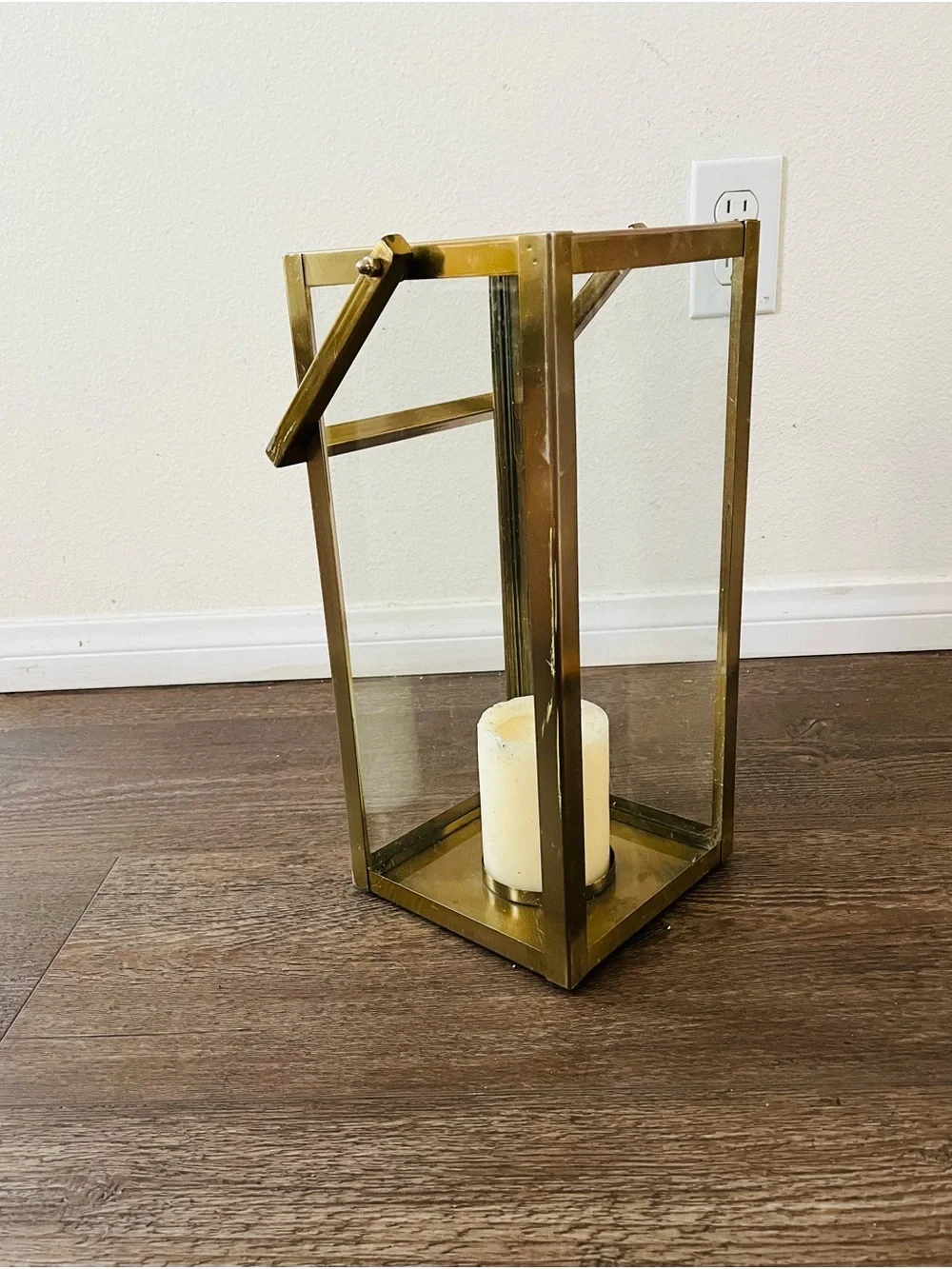 N/A elegant gold
